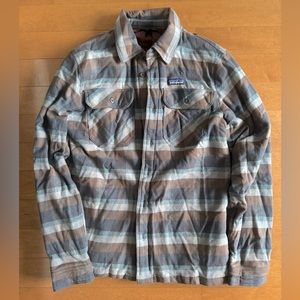 Patagonia Insulated Flannel Chocolate Plaid - Men’s Medium